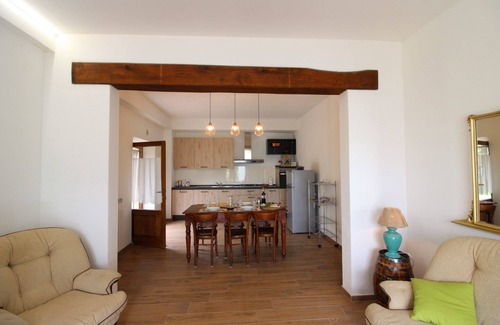 Castiglion Fiorentino Villa | Beautiful private villa for 6 people with private pool, WIFI, A/C, TV and terrace, close to Cort.