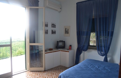 Cava de' Tirreni Apartment | Bedebreakfastilys in Amalfi Coast