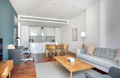 Al Wasl Apartment | Blueground City Walk gym pool garden DXB-1476