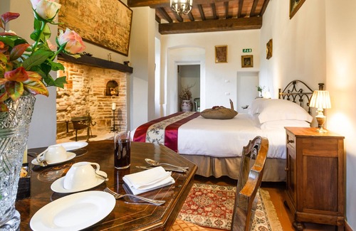 Loreto Hotel | Borgo Petroro