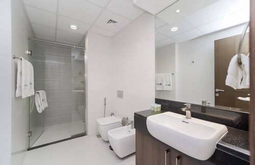 Dubai Marina Apartment | Breathtaking Marina Views Near Dubai Marina Walk