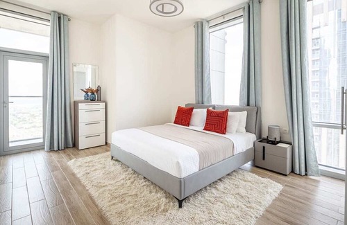 Business Bay Apartment | Bright 2BR in Business Bay with Canal Views