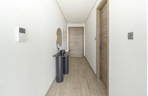 Dubai Marina Apartment | Bright and Cozy Studio in Dubai Marina