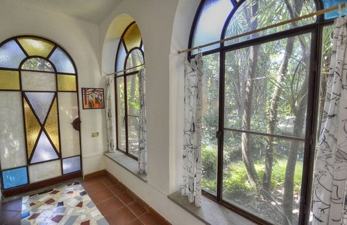Meta Villa | Casa Amaranto: A bright and cheerful villa surrounded by the greenery, with Free WI-FI.