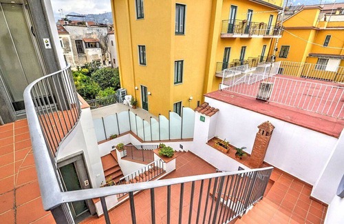 Sorrento Historic Centre Apartment | Casa Graziella D: A charming apartment located in the center of Sorrento, with Free WI-FI.
