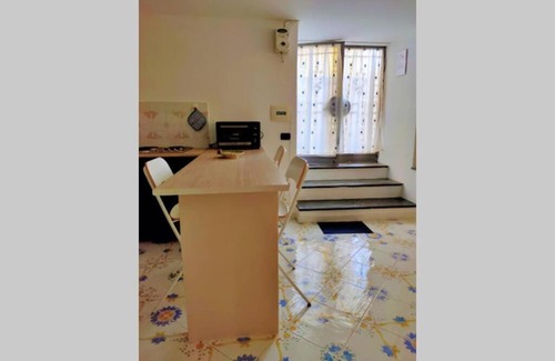 Historical Downtown Salerno Apartment | Casa Vacanze Creuza de ma, Salerno centro