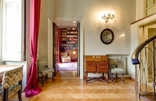 Chiaia Apartment | Casamedeo Guest House