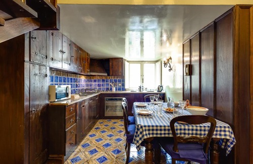 Chiaia Apartment | Casamedeo Guest House