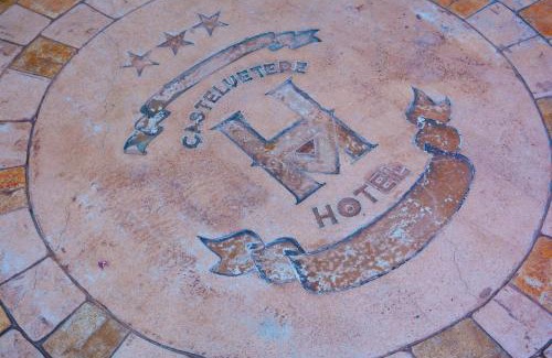 Caulonia Hotel | Castelvetere Hotel