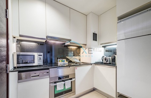 Jumeirah Lake Towers Apartment | Chic Studio in The Address Residence Dubai Marina by Deluxe Holiday Homes