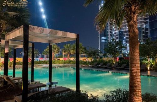 Sheikh Zayed Road House | Classic Canal View 2 Bhk 6pax