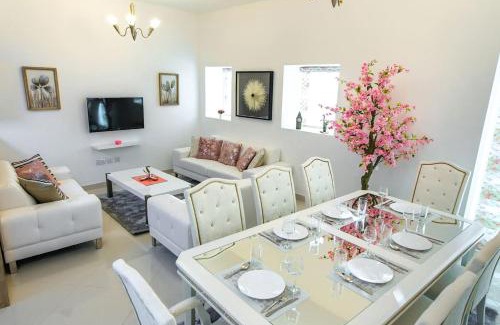 Dubai Marina Apartment | Continental Tower, Dubai Marina - Luton Vacation Homes