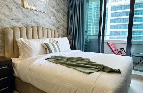 Jumeirah Lake Towers Apartment | Cosmos Living Charming Studio With Balcony
