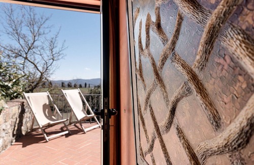 Bucine Apartment | Cosy apartment for 2 guests with WIFI, pool, A/C, TV, terrace and panoramic view