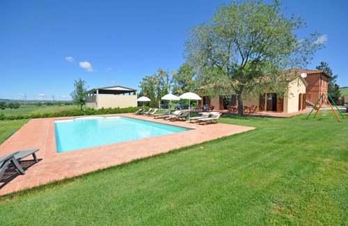 Gallina Apartment | Cosy apartment for 4 people with pool, WIFI, TV and panoramic view, close to Montepulciano
