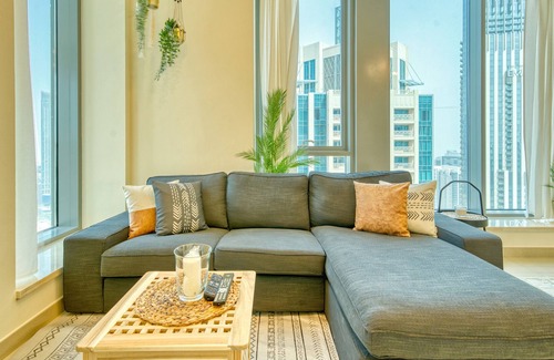 Downtown Dubai Apartment | Cozy Penthouse With Burj Khalifa and Fountain View