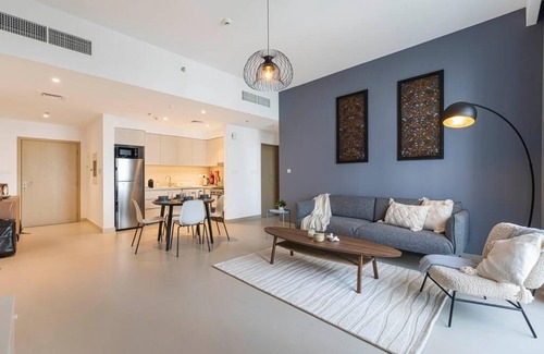 Dubai Apartment | Daniels 1BR at Creek Horizon with Park View