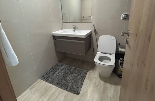Dubai Marina Apartment | Deluxe 2 bed room apartment with a Full Marina View