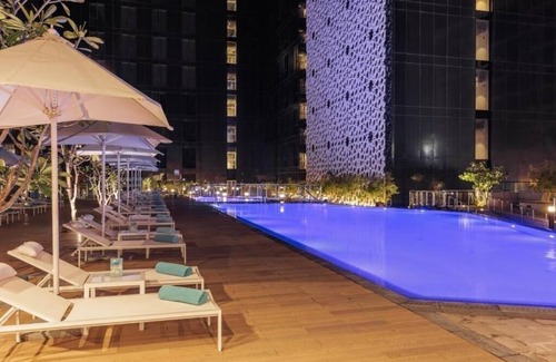 Garhoud Apartment | Deluxe Room Near GGICO Metro Station