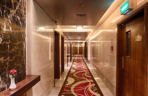 Al Barsha 1 Apartment | Deluxe Room Near Mashreq Metro Station By E R