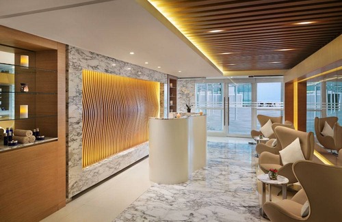 Dubai Marina Hotel | DoubleTree by Hilton Dubai Jumeirah Beach