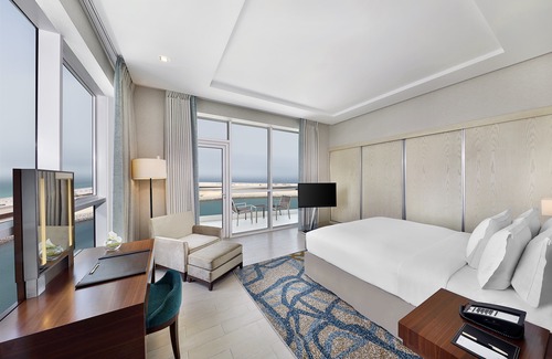 Dubai Marina Hotel | DoubleTree by Hilton Dubai Jumeirah Beach