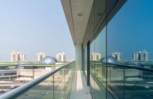 Palm Jumeirah Apartment | Dream Inn - 1BR with Beach & Infinity Pool Access