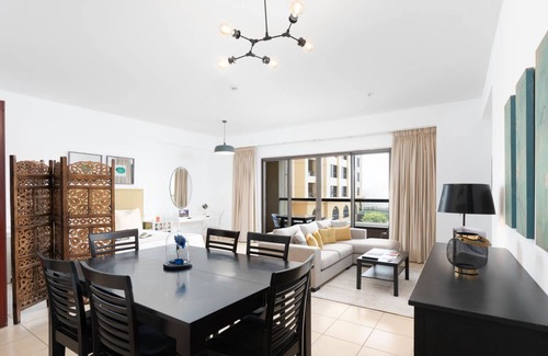 Dubai Marina Apartment | Dream Inn - Spacious studio - 2 mins to JBR Beach