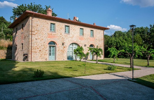 Montecchio House | Elegant villa with private pool near Cortona