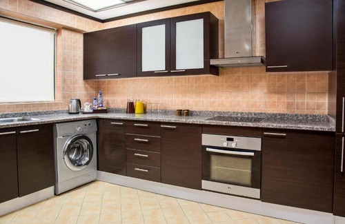 Barsha Heights House | Executive Three Bedroom Apartment Near Internet Metro Station By Luxury Bookings