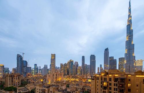 Downtown Dubai Apartment | FIRST CLASS 2BR with full BURJ KHALIFA view