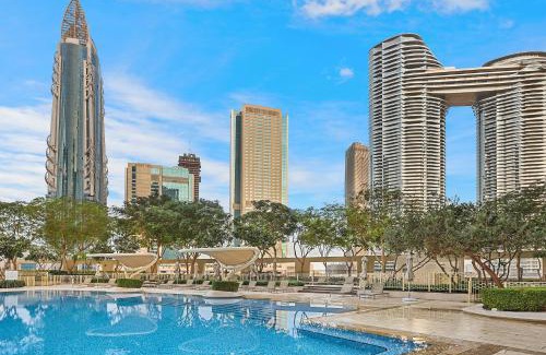Downtown Dubai Apartment | FIRST CLASS 2BR with full DUBAI SKYLINE & SEA view