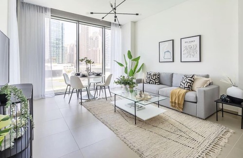 Dubai Marina Apartment | Frank Porter - 5242 EMAAR Tower