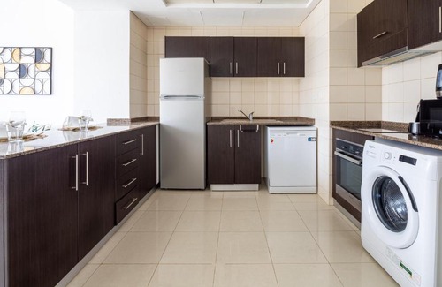 Dubai Marina Apartment | Frank Porter - BayCentral