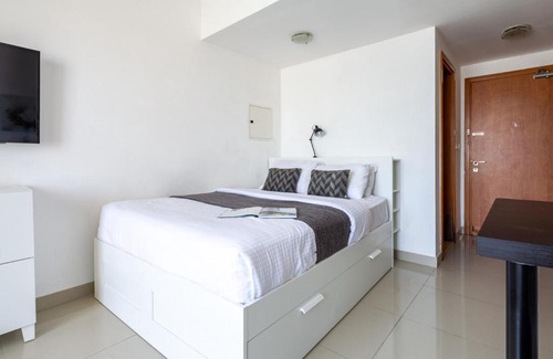 Dubai Production City Apartment | Frank Porter - Lakeside