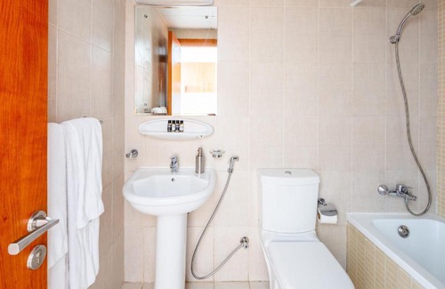 Dubai Production City Apartment | Frank Porter - Lakeside