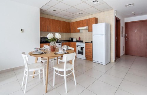 Dubai Marina Apartment | Frank Porter - Marina View Tower
