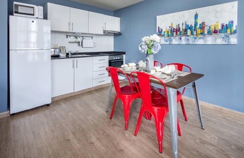 Dubai Marina Apartment | Frank Porter - Yacht Bay
