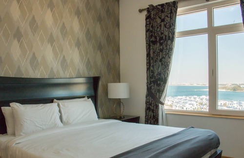 Palm Jumeirah Apartment | FREE Beach Club Access! 5* Resort at Palm!!