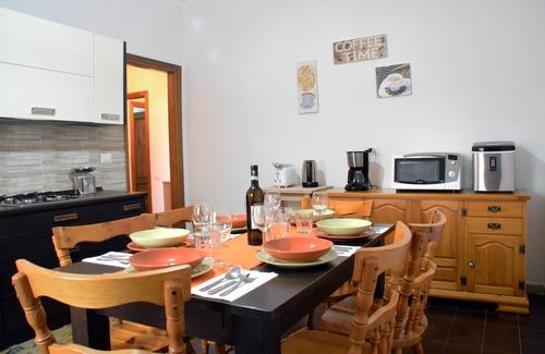 Sorrento City Centre Apartment | Ge. P.A's Central Apart. in Sorrentofamiglie, relax with terrace FreehighspeedWI-