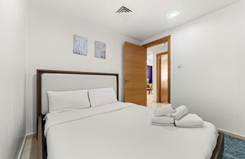 Jumeirah Village Triangle Apartment | Golden Woods Escape Near Marina & JBR