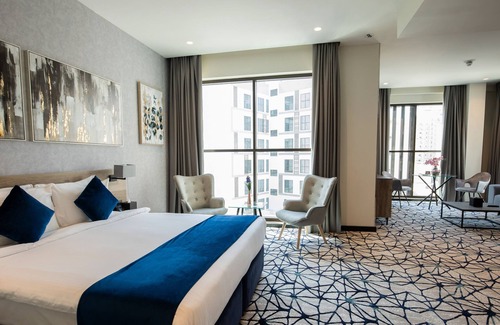 Jadaf Hotel | Grand Kingsgate Waterfront By Millennium Hotels