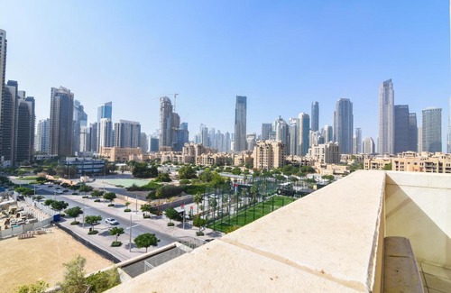 Downtown Dubai Apartment | GreenFuture - Amazing Burj And Skyline View From The Balcony