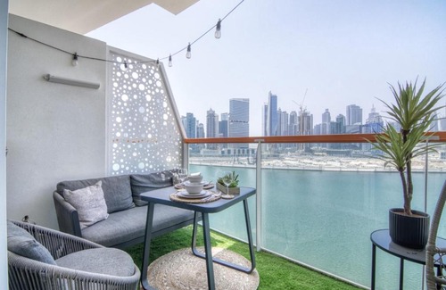Business Bay Apartment | GuestReady - Spacious and tastefully furnished studio in Business Bay!