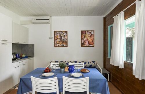 Baia Domizia House | Holiday Home Bungalow in legno by Interhome