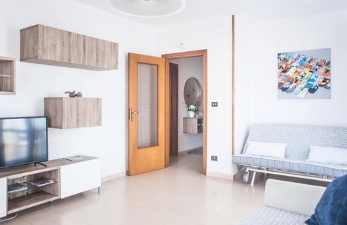 Pompei Apartment | Homerez - Big appartement 7 km away from the beach for 10 ppl. with shared pool