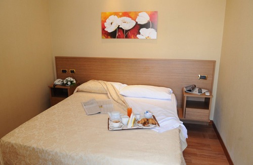 Villaricca Hotel | Hotel Ristorante La Lanterna