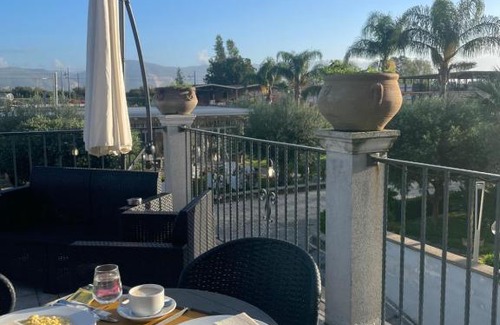 Brusciano Hotel | Hotel Villa Ruggiero