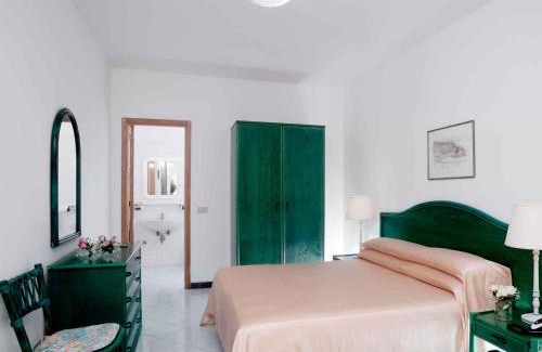 Lacco Ameno Hotel | Hotel Villa Svizzera Terme