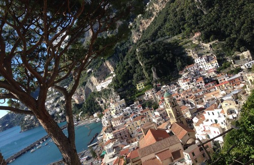 Amalfi Apartment | House overlooking the Cathedral, beach, shops and bars a few meters
